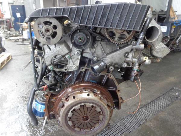 MOTEUR RENAULT 2.2 DIESEL - Vue 5